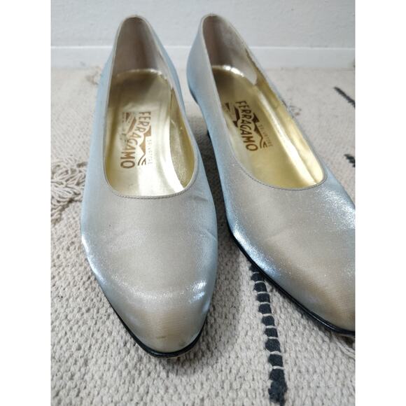 Vintage VTG Salvatore Ferragamo Florence Ice Blue Slip on Pumps Size 9.5 - Picture 4 of 12